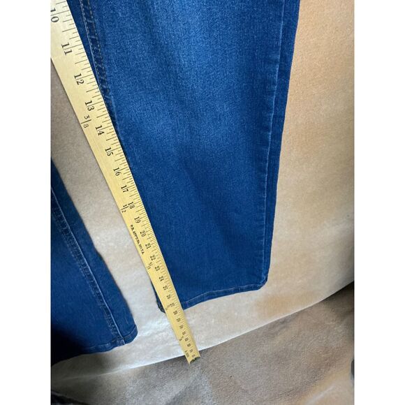 Jones New York Signature Women's Blue Denim Straight Leg Jeans Size 12 - Picture 5 of 8